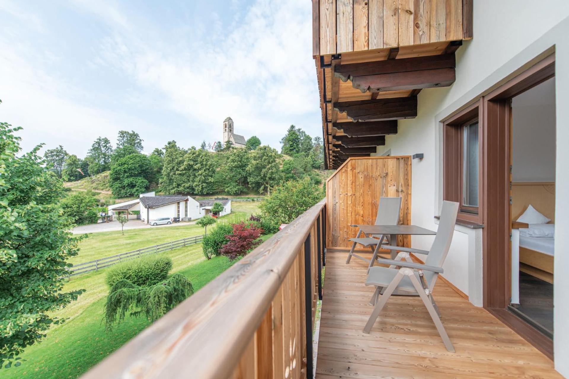 Aparthotel Hubertus Dolomites Fiè Esterno foto