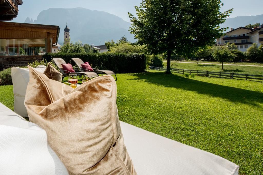 Aparthotel Hubertus Dolomites Fiè Esterno foto