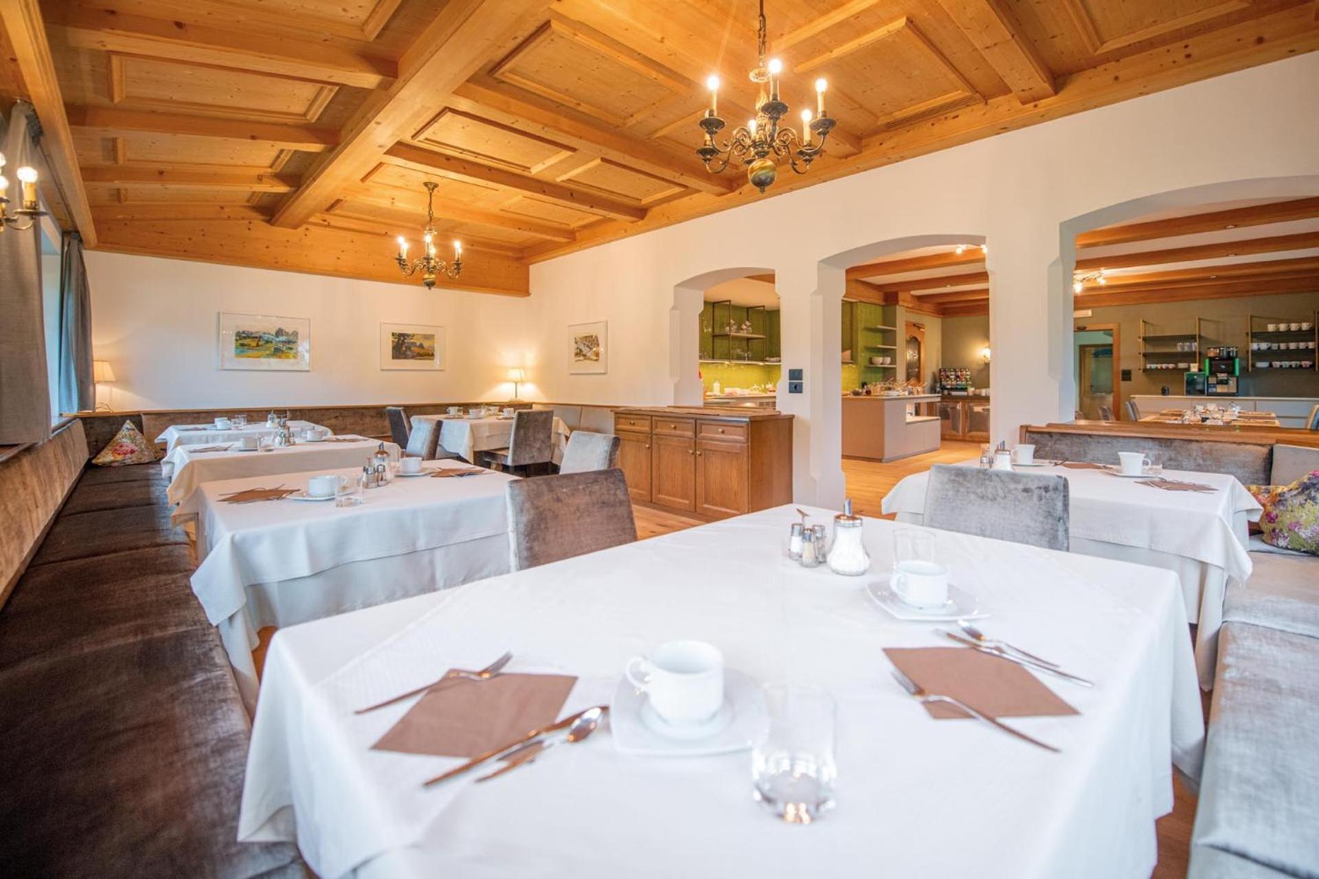 Aparthotel Hubertus Dolomites Fiè Esterno foto