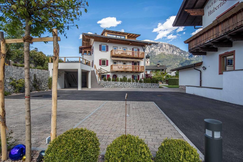Aparthotel Hubertus Dolomites Fiè Esterno foto