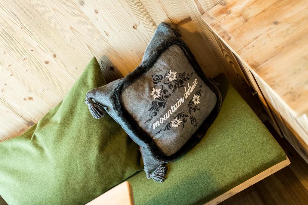 Aparthotel Hubertus Dolomites Fiè Esterno foto