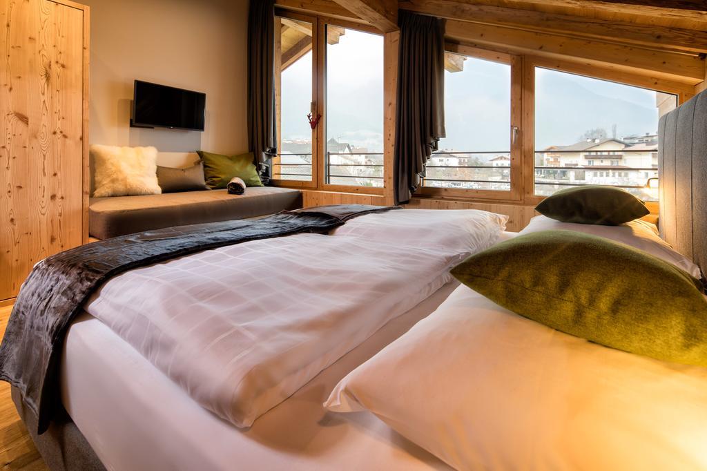 Aparthotel Hubertus Dolomites Fiè Esterno foto
